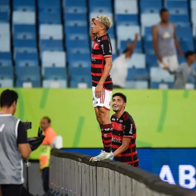 Flamengo vence o Cuiabá na Arena Pantanal
