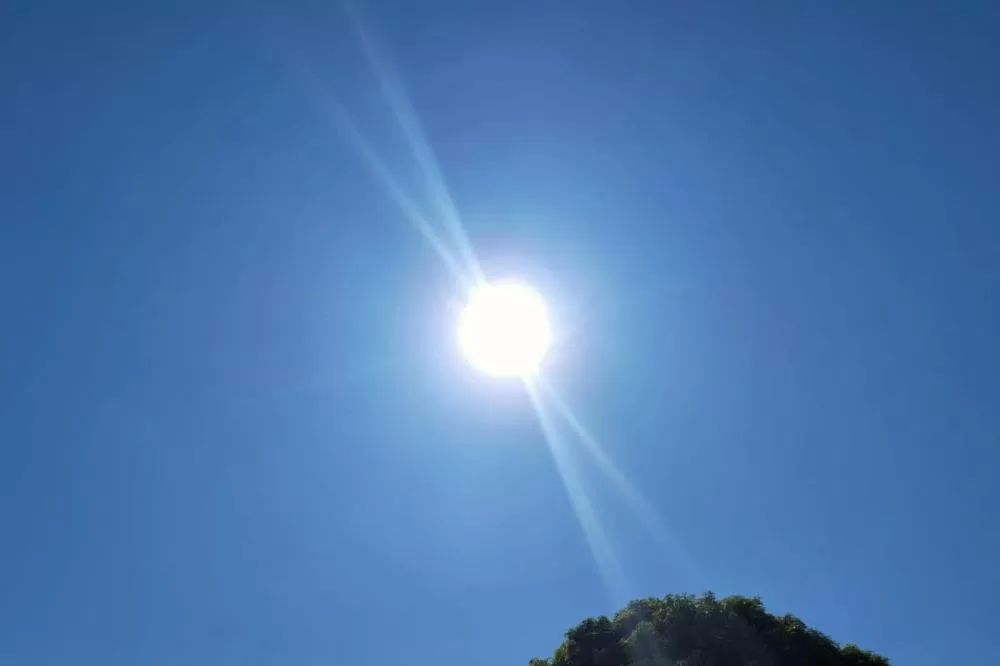Semana começa com calor e pancadas de chuva em Mato Grosso