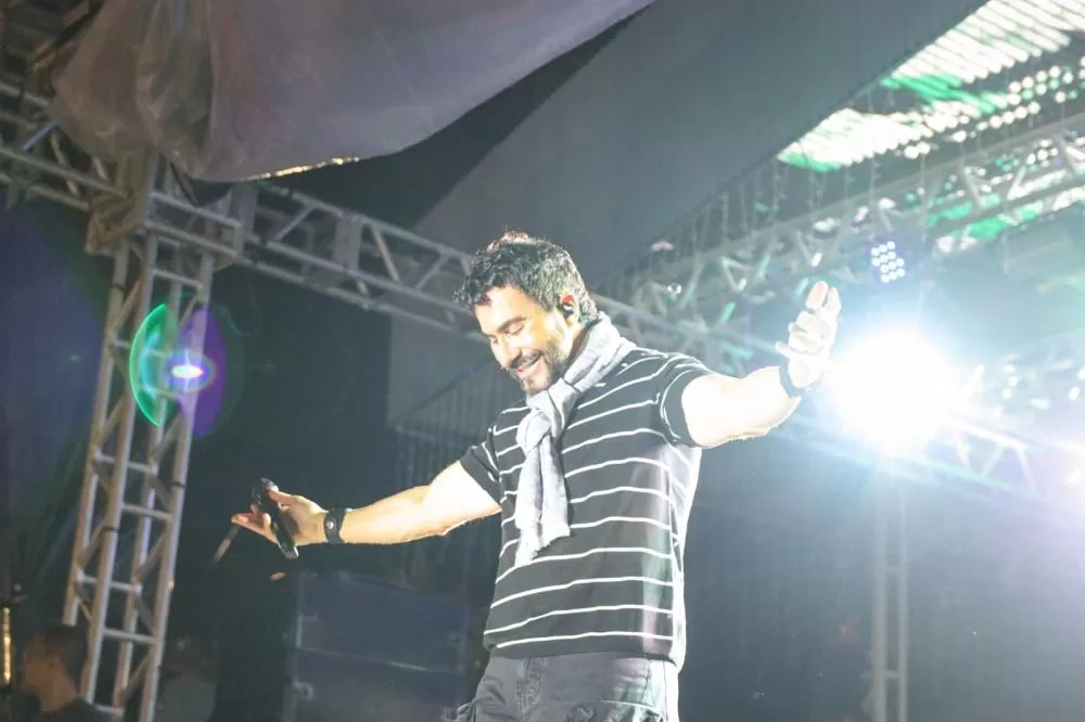 Campo Novo e Tangará receberam Show do Padre Fábio de Melo