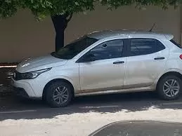 Policiais à paisana trocam tiros após se confundirem com ladrões de carro em Cuiabá