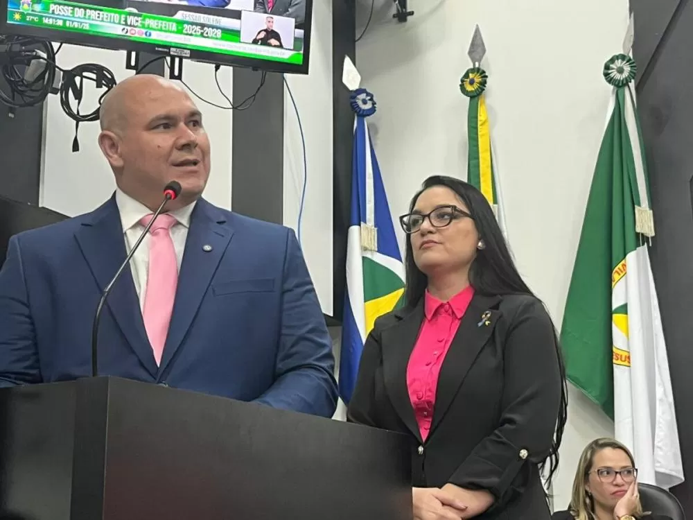 Abilio é empossado prefeito e prega harmonia entre Legislativo e Executivo