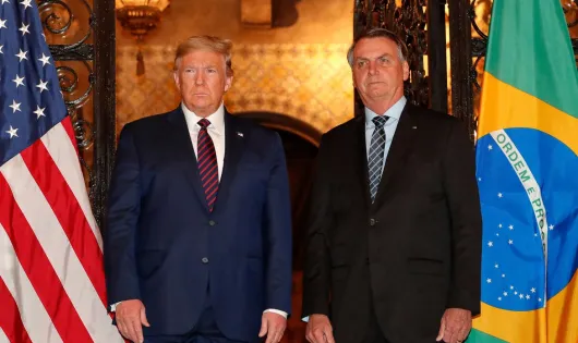 Por que Bolsonaro está sem passaporte e pode perder posse de Trump? Relembre