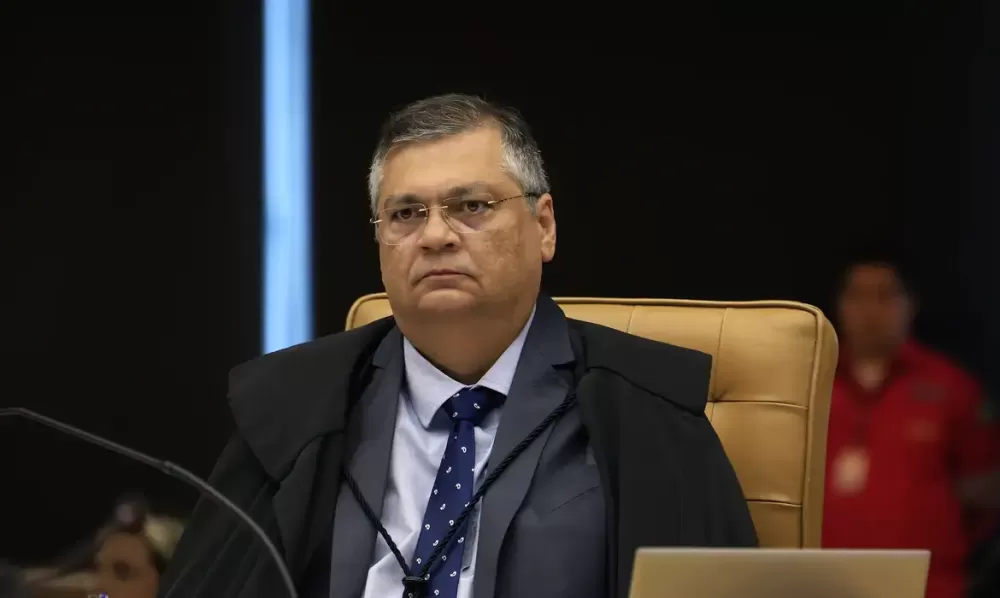 Flávio Dino dá 30 dias para publicação de regras sobre uso de emendas