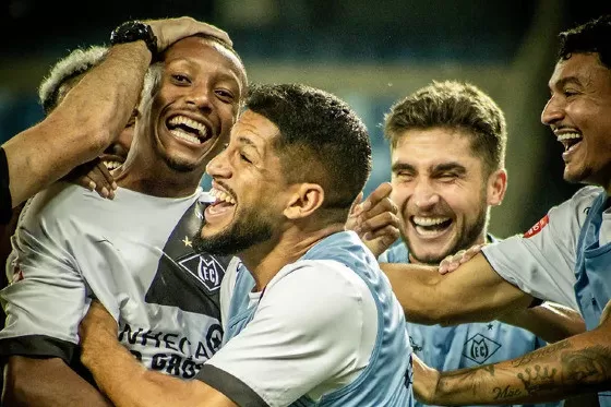 Em noite ruim, Nova Mutum é superado pelo Mixto e perde liderança do Mato-Grossense