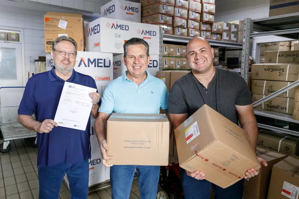 Prefeitura de Cuiabá recebe insumos hospitalares do Governo do Estado