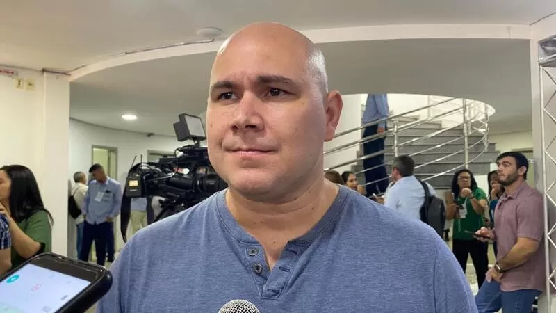 Abílio sanciona lei e garante parcelamento de R$ 62 milhões em até 60 meses