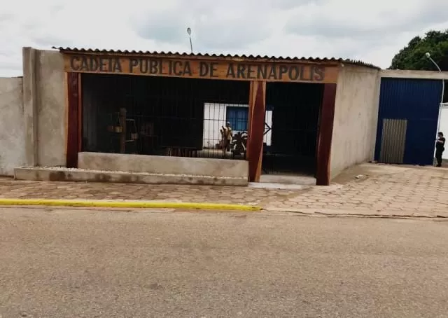 Cinco Mulheres são presas ao tentarem entrar com drogas na Cadeia Pública de Arenápolis