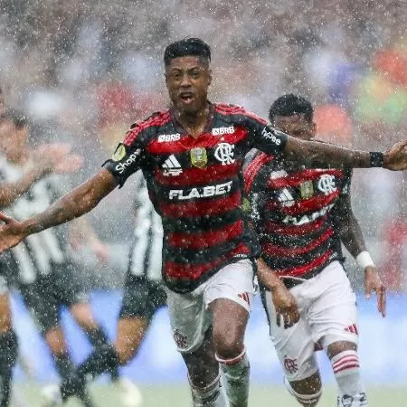 Flamengo se impõe contra o Botafogo e é campeão da Supercopa do Brasil