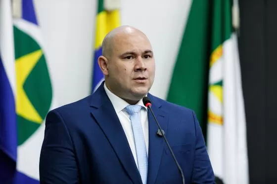 Projeto de Abilio extingue 43 cargos comissionados e prevê economia anual de só R$ 3,7 mil