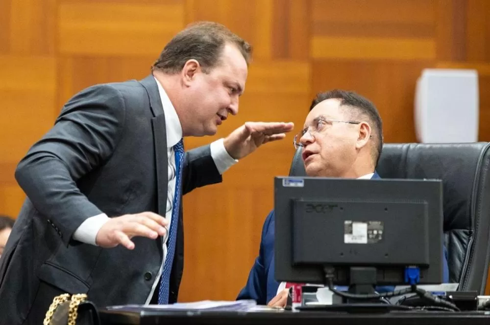 Assembleia terá 6 blocos parlamentares e Botelho deve presidir CCJ