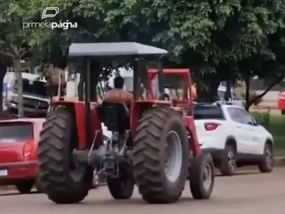 Mulher furta trator, faz zig-zag em avenida e acaba detida em Canarana