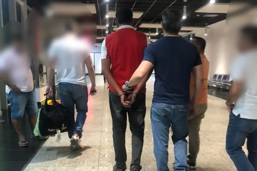 Professor de escolinha de futebol é condenado a 46 anos de prisão por abusar de alunos