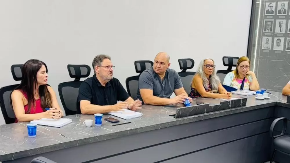 Governo reúne com Prefeitura de Cuiabá e propõe auxílio no combate à dengue e chikungunya