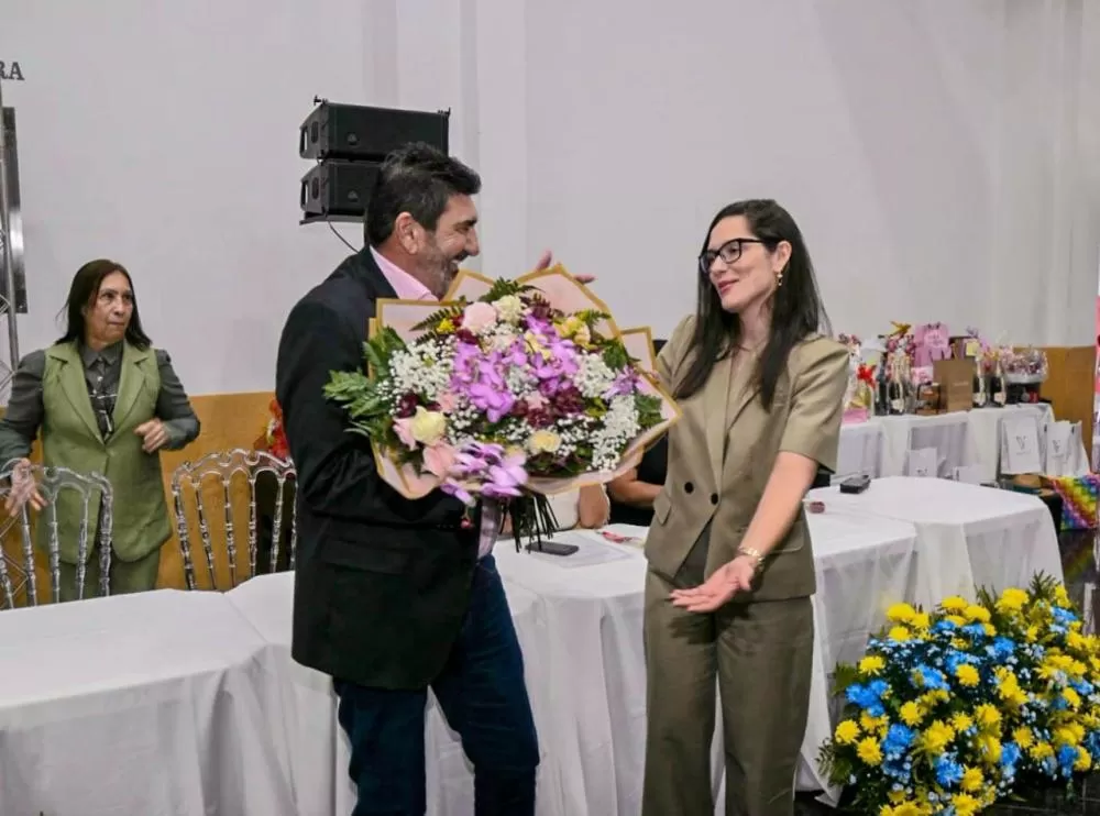 Dr. João homenageia servidoras da AL e destaca importância de mulheres para futuro mais justo e igualitário