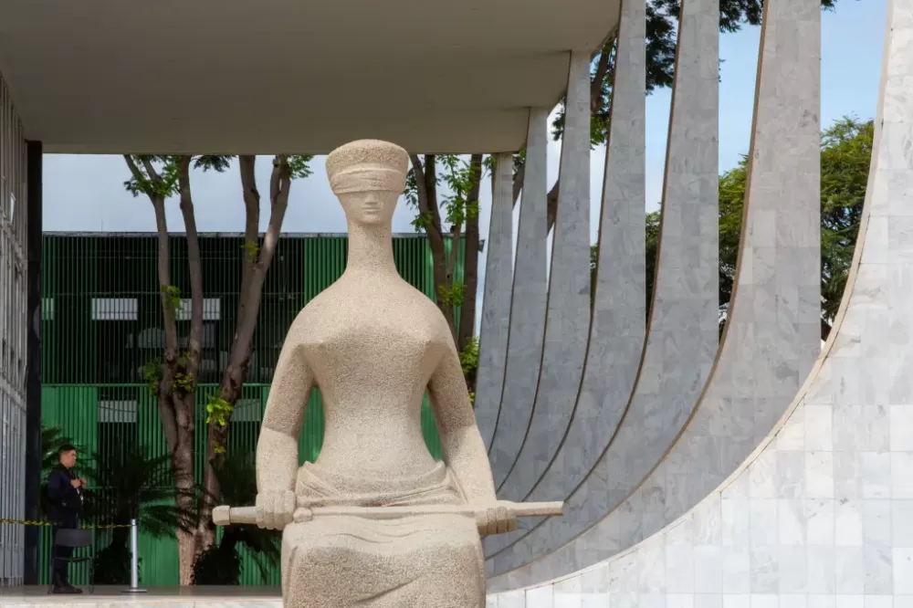 Ministros votarão sobre Zanin e Dino julgarem denúncia do golpe