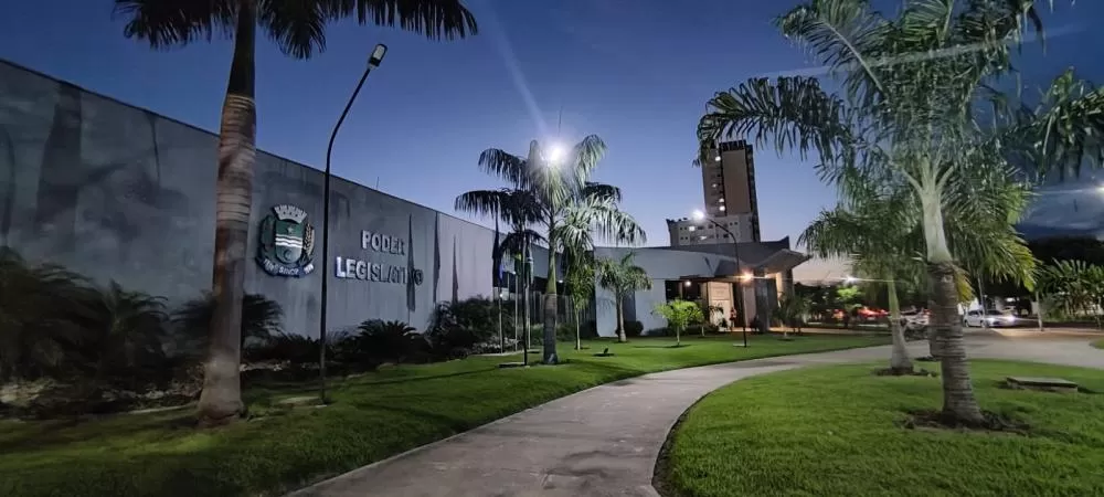 Câmara de Vereadores de Sinop aprova aumento de cadeiras para a próxima legislatura