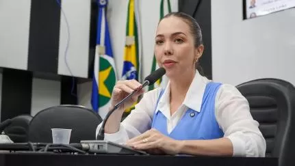 Maysa responde Abilio e avisa que não tem 'vocação para ser súdita'