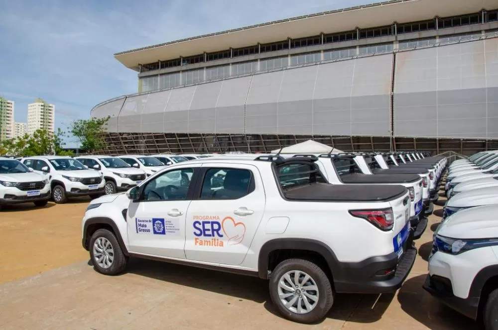 Governo de MT entrega veículos para o CRAS de 141 municípios nesta quinta-feira