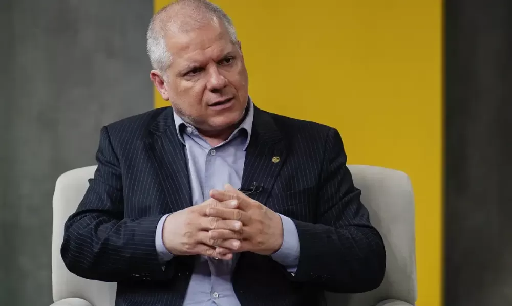 Presidente do INSS é demitido após operação da PF