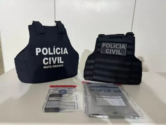 Professor é preso por beijar alunas de 8 e 10 anos na boca