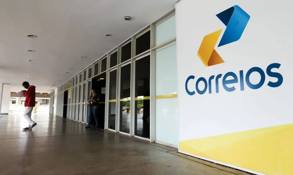Prejuízo dos Correios salta e fecha 2024 em R$ 2,6 bilhões