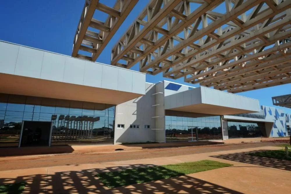 Governador vistoria novo Hospital Regional; obra está 83% concluída e é a mais avançada entre regionais de MT