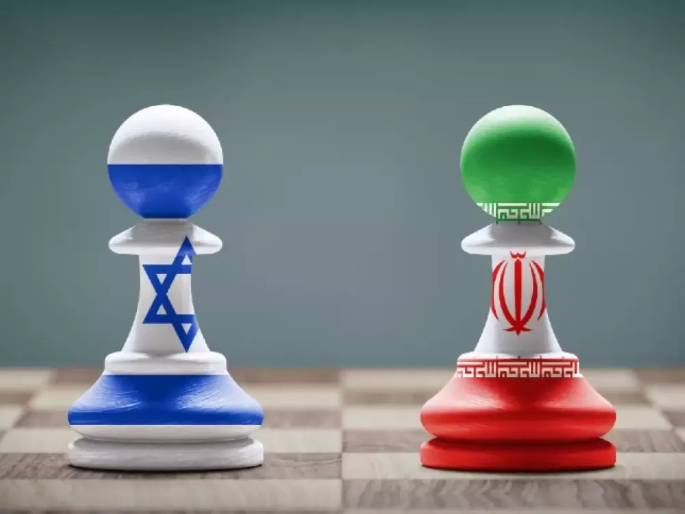 Israel e Irã trocam novos ataques com mísseis durante a noite