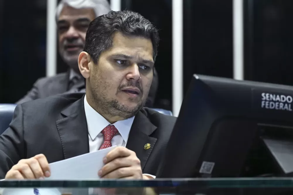 Com prazo apertado, Senado pauta projeto que aumenta número de deputados