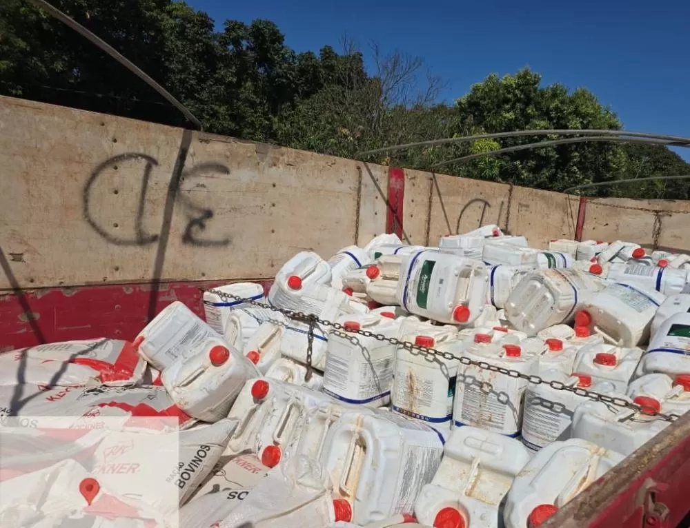 Polícia Civil prende quadrilha que transportava herbicida proibido em Cuiabá