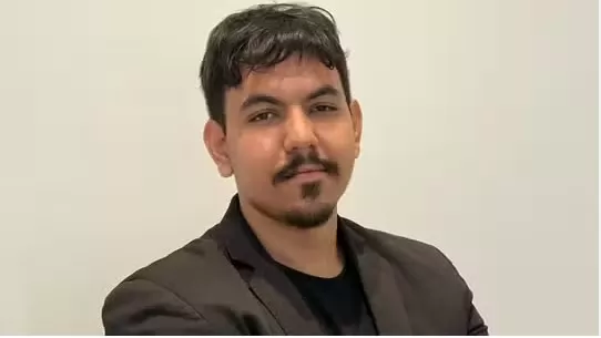 Homem que matou esposa a facadas enviou fotos do crime para a cunhada e o irmão