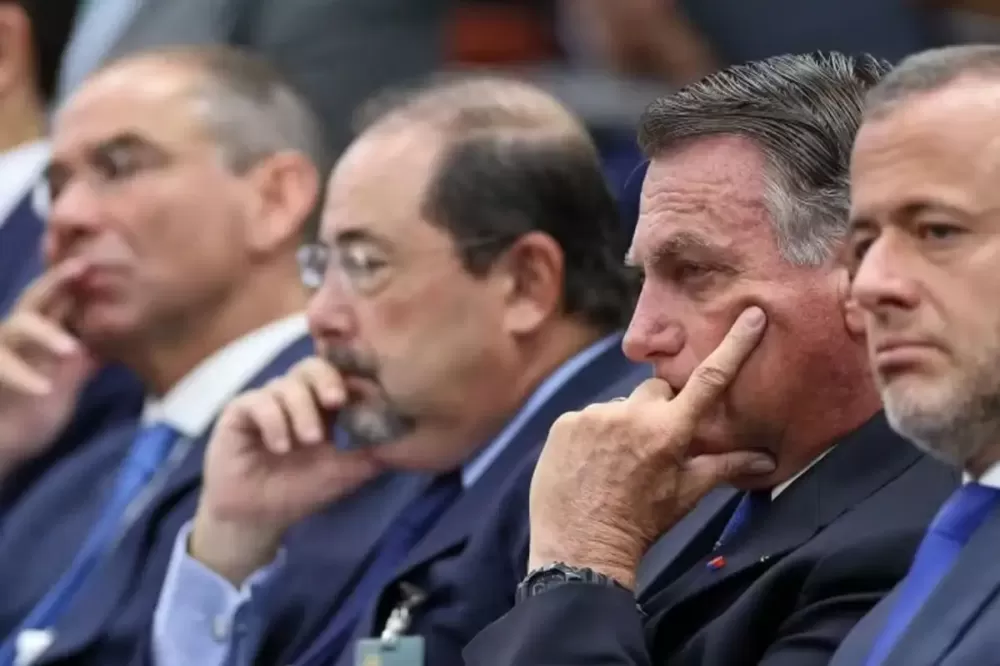 STF retoma julgamento de Bolsonaro e aliados por trama golpista