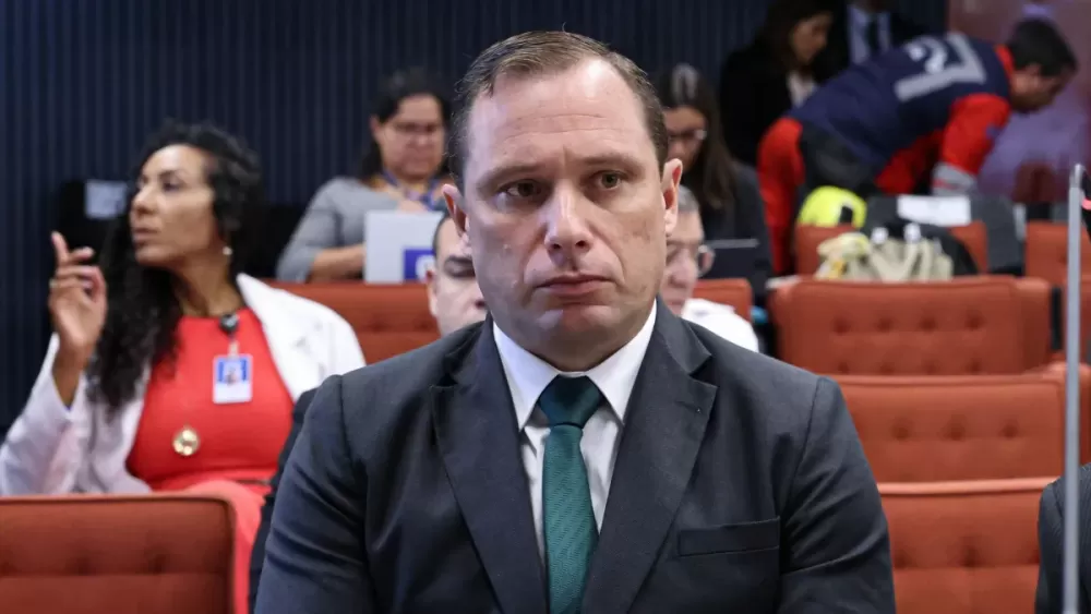 Com acordo de delação, STF condena Mauro Cid a 2 anos em regime aberto