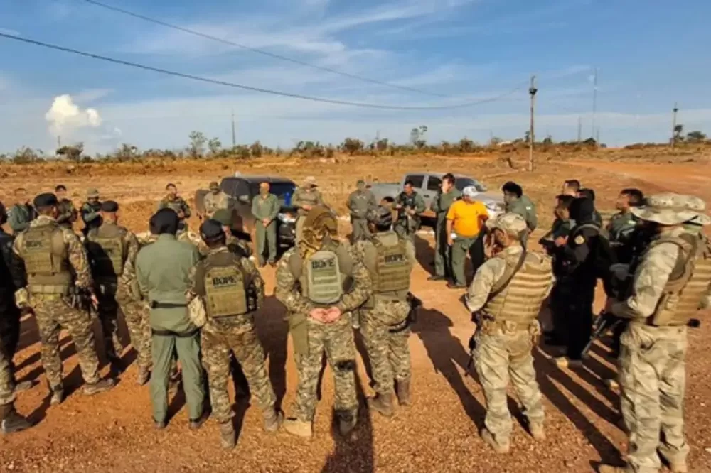 Ibama finaliza desocupação de garimpo ilegal em terra indígena Sararé após confrontos
