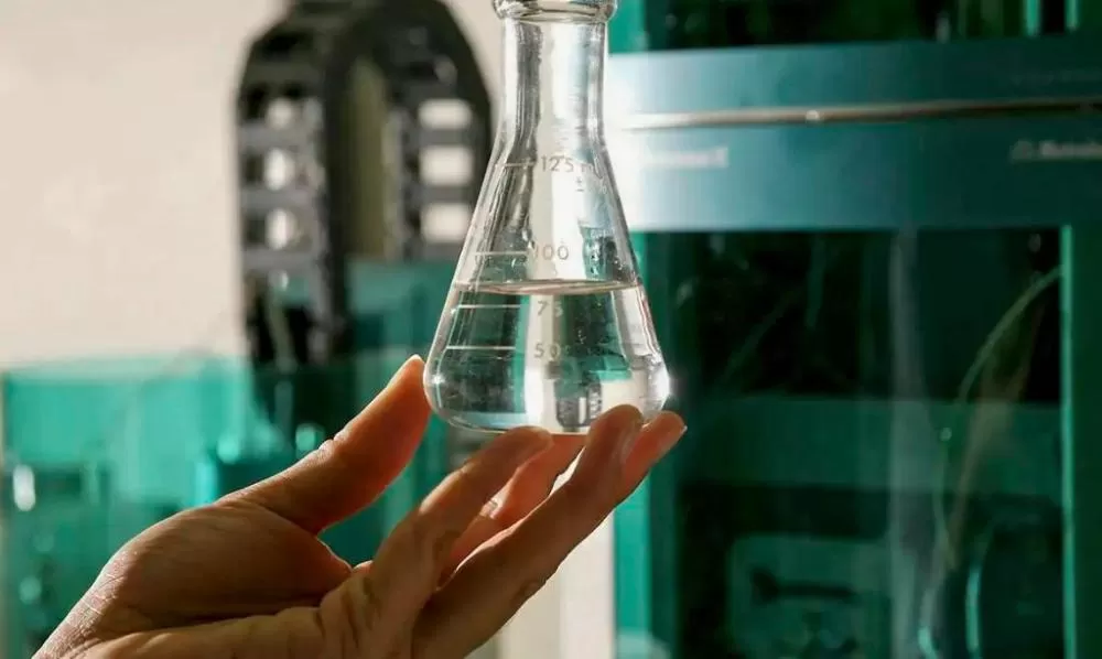 SES divulga comunicado sobre risco de intoxicação por metanol