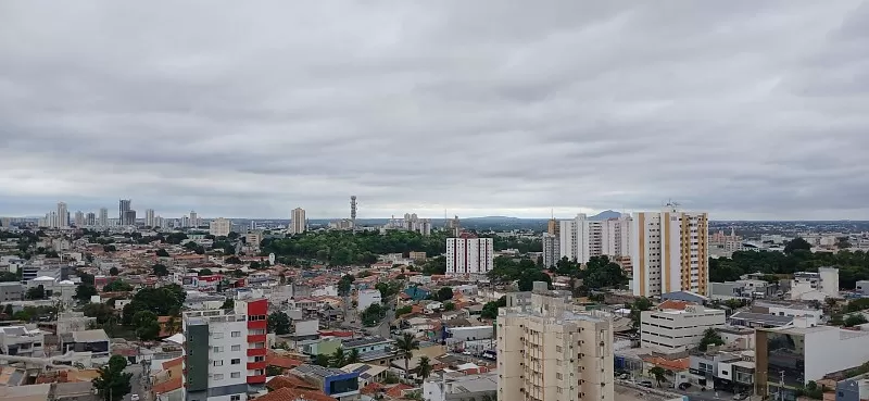 Frente fria derruba temperaturas e Cuiabá amanhece com mínima de 20°C