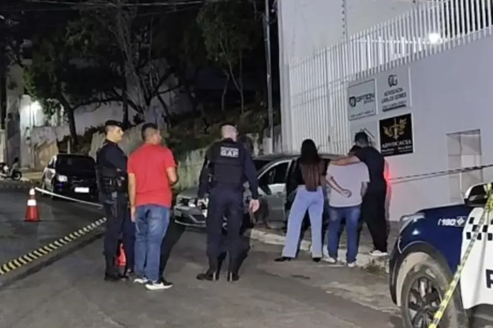 Homem é morto a tiros dentro de carro no bairro Bandeirantes em Cuiabá