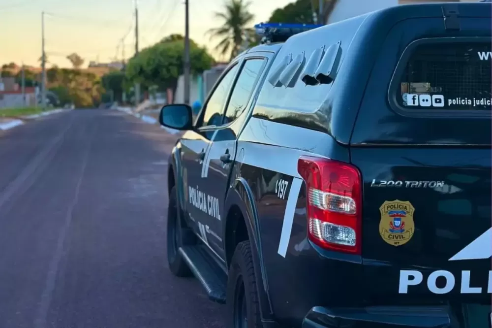 Policial penal é preso por facilitar celular e vender armas em presídio