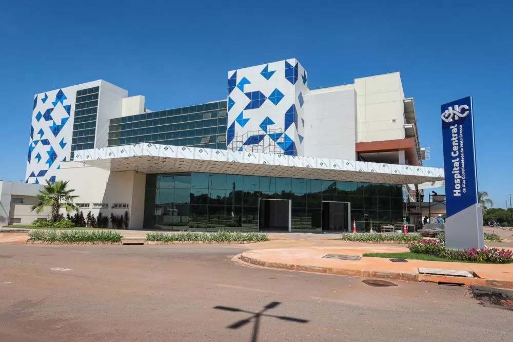Governador anuncia data de inauguração do Hospital Central