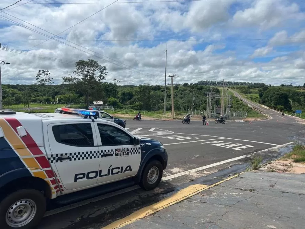 Polícia Militar frustra rolezinho, apreende 19 motocicletas e detém quatro em flagrante