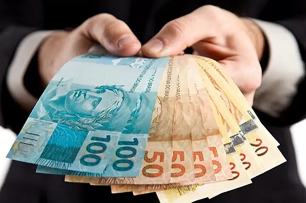 Segunda parcela deve ser paga até sexta; veja como calcular