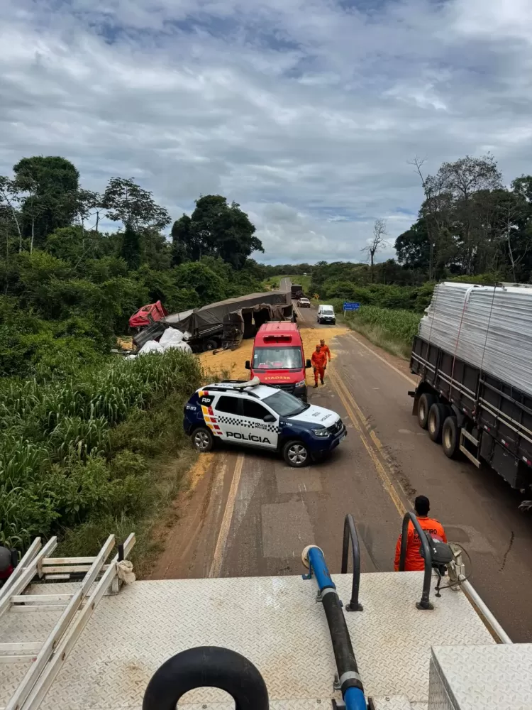 Grave acidente na MT 235 leva motorista a óbito no local