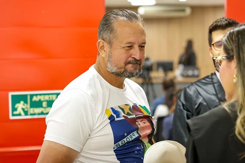 Deputado Cattani acompanha julgamento e fica frente a frente com os assassinos da própria filha