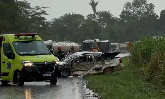 Acidente entre carretas e carros mata um e deixa três feridos em Jaciara