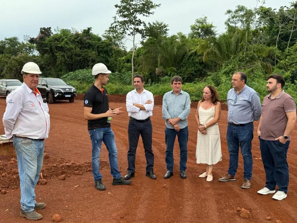 Presidente da MT PAR e prefeito vistoriam obras do SER Família Habitação em Tangará da Serra