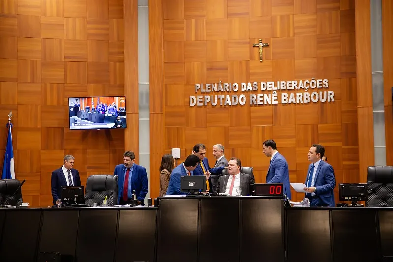 Assembleia Legislativa define novos blocos partidários e abre disputa por cargos nas comissões
