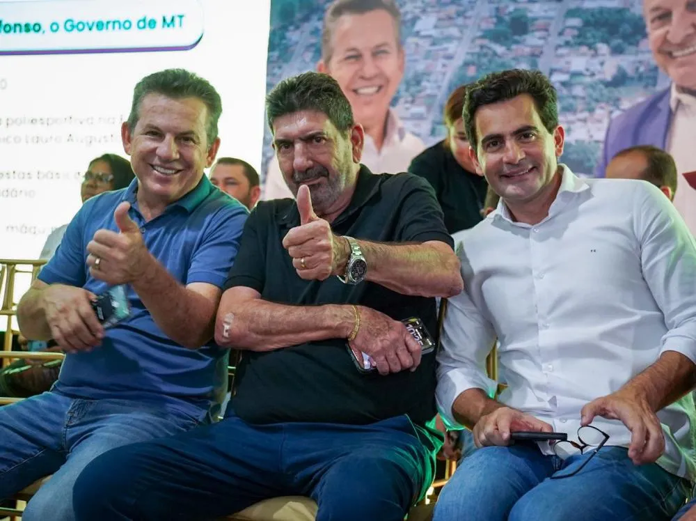 Dr. João acompanha comitiva do Governo e garante investimentos históricos na sua região