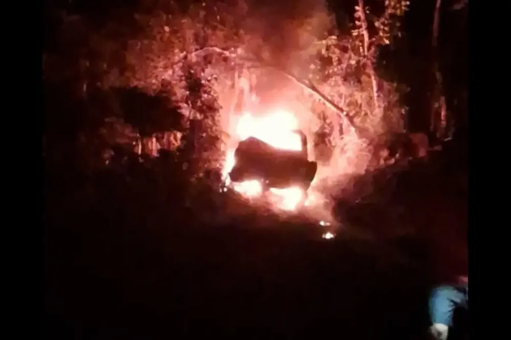 Casal morre carbonizado após acidente na MT-490