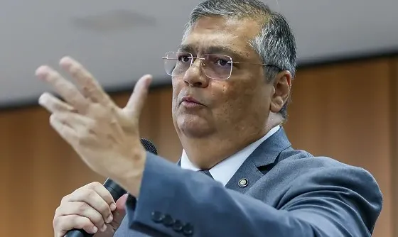 Dino derruba quebra de sigilo e protege Lulinha