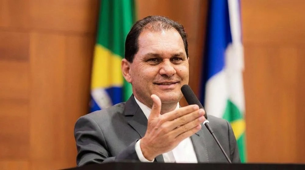 Deputado Chico Guarnieri deve trocar PRD pelo PSDB e mira fortalecimento para eleição de 2026