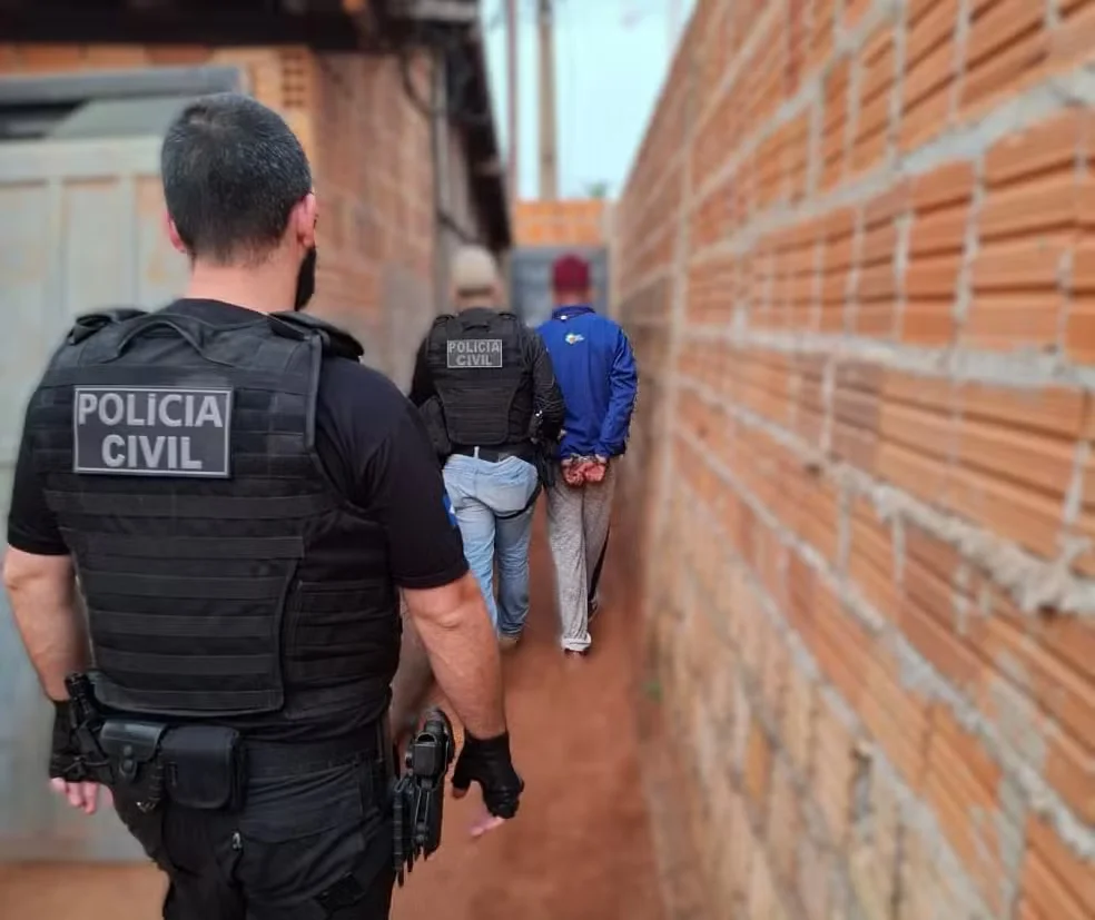 Operação Prende Três Suspeitos por Morte de Jovem com Suposta Tatuagem de Facção em Mato Grosso